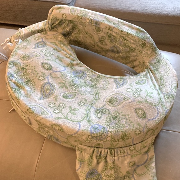 my brest friend Other - My Brest Friend Nursing Pillow with cover